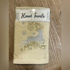 NWT- Christmas Hand Towels